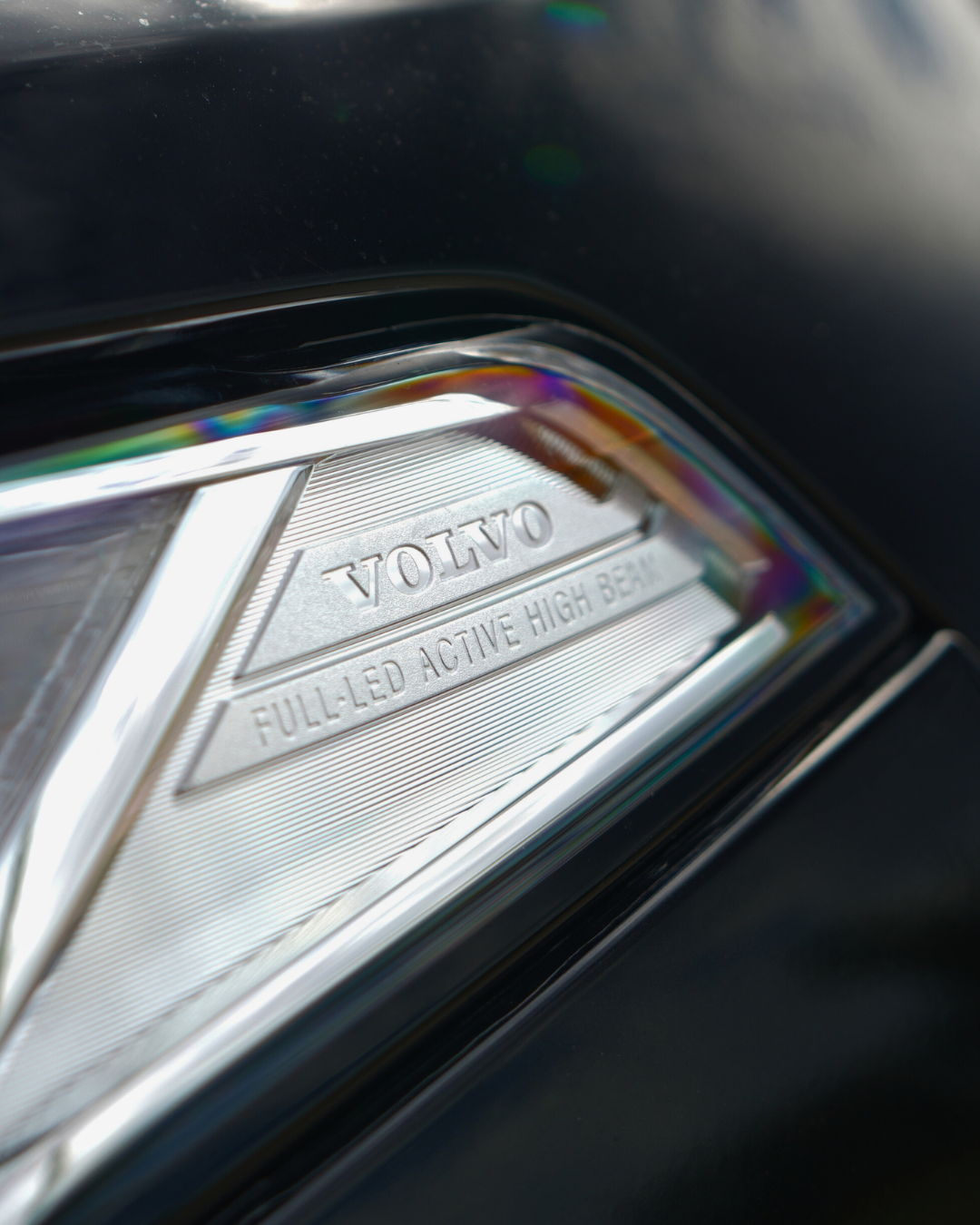 Volvo full-LED active high beam lens detail
